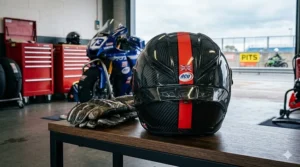 Alt text for image 3: Side profile of a track racing helmet showing the rear aerodynamic spoiler for high-speed stability.