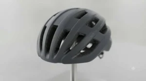 Ergonomic adjustable strap system on a comfortable sport helmet under £250.